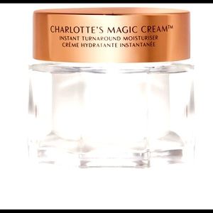 NWT CHARLOTTE'S MAGIC CREAM
50 ML MOISTURISER